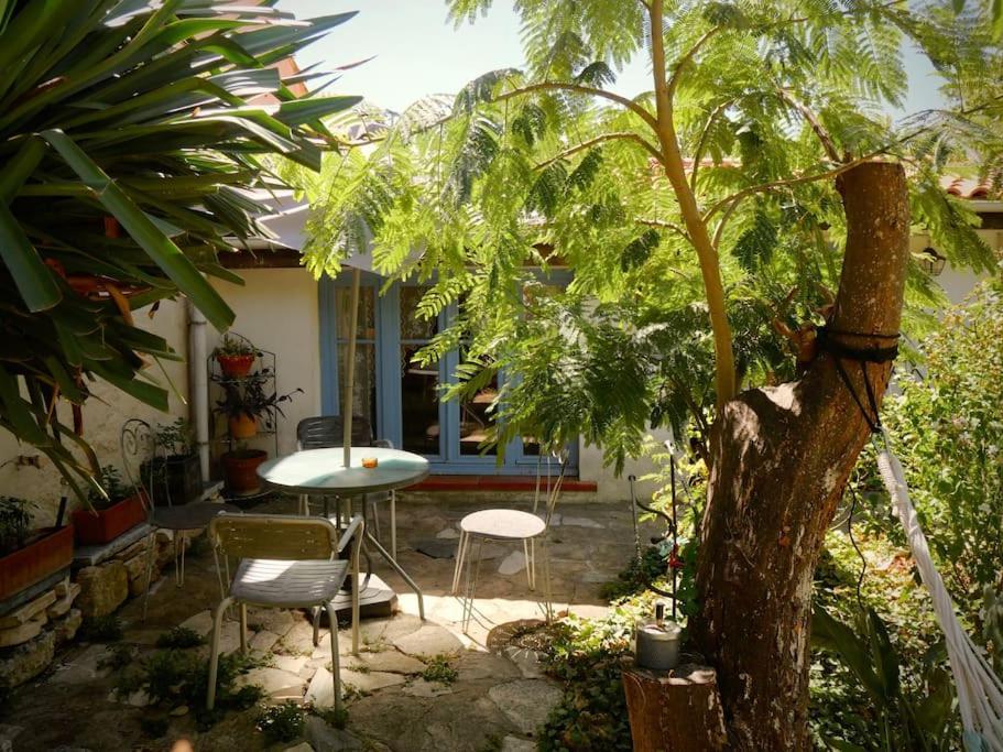 La Campagne Dans La Ville Narbona Exterior foto
